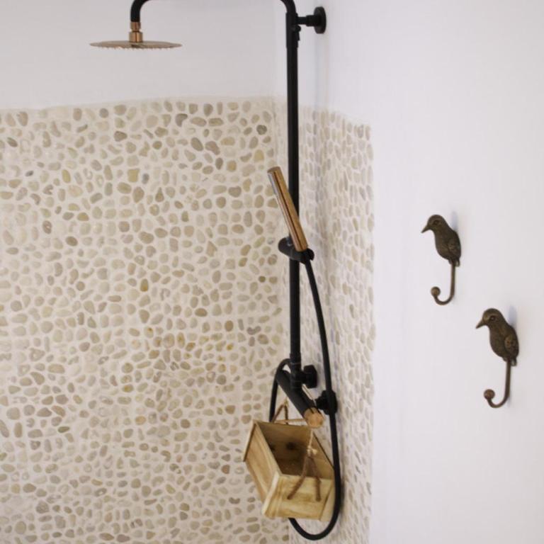Boutique Hostal La Curandera de Salinas - Habitación Doble adaptada para personas con discapacidad - 1 o 2 camas - 3