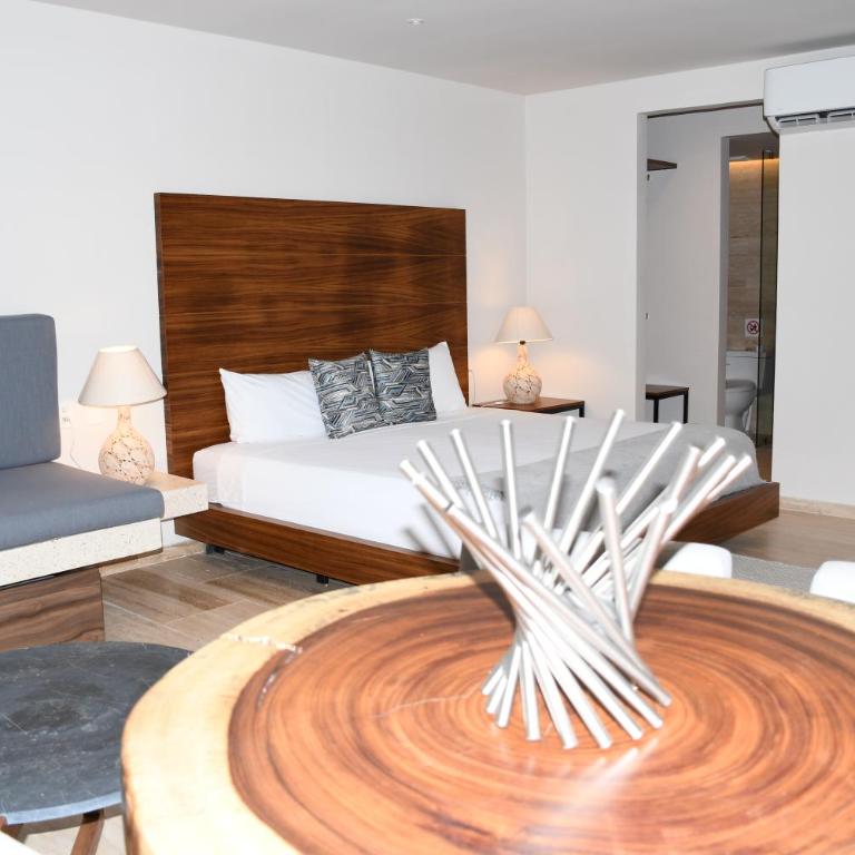 Kaab South Beach by The Spot Rentals - Luxury Suite with Private Balcony & Laundry Center - 4