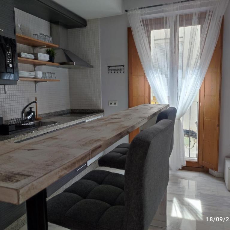 Encanto. Céntrico tríplex cerca de la Corredera y casco antiguo. - Two-Bedroom Apartment - 8