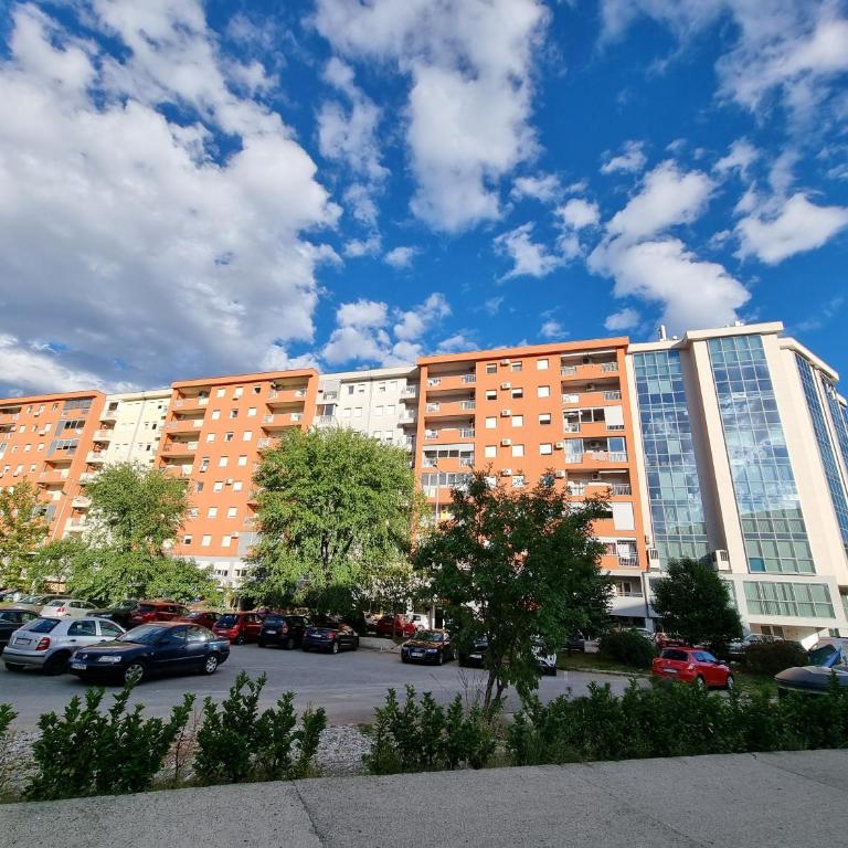 Big apartment - Three-Bedroom Apartment - 81