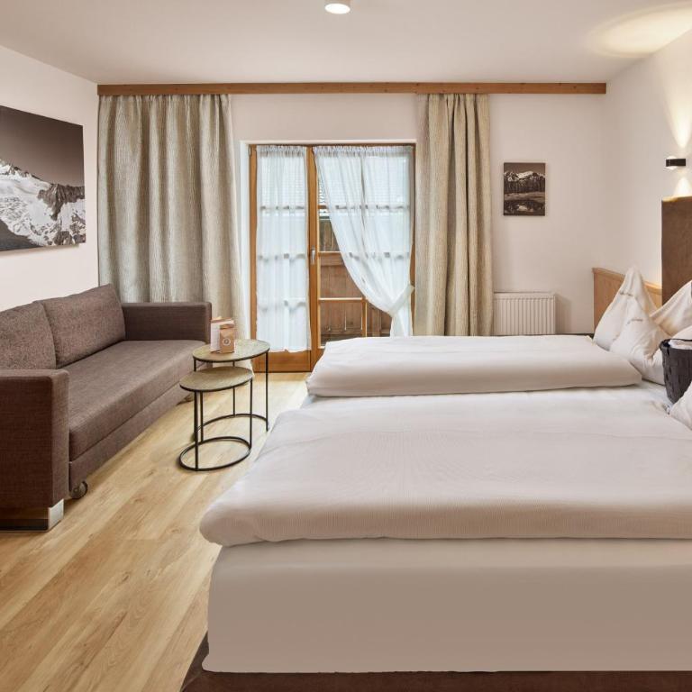 Habachklause Familien Bauernhof Resort - Comfort Suite mit 1 Schlafzimmer und Balkon (2 Erwachsene + 1 Kind) - 1