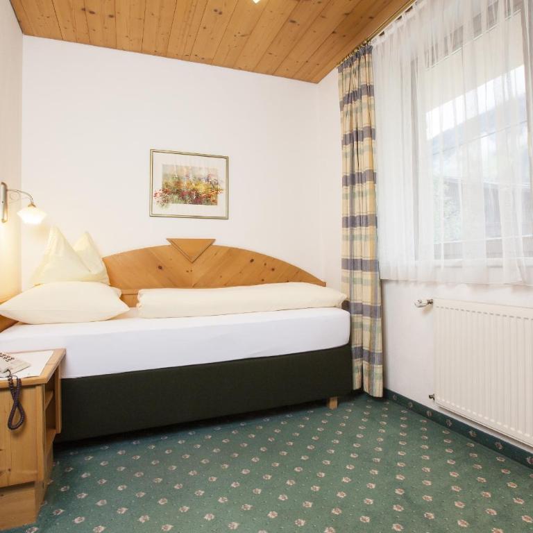 Hotel & Appartements Alpenresidenz Viktoria inklusive Sommer Stubai Super Card - Einzelzimmer - 1