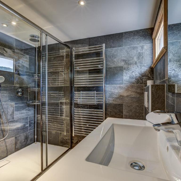 Chalet Trois Bois, Alpes Agency, Les Houches, Sleeps 8 - Chalet - 9