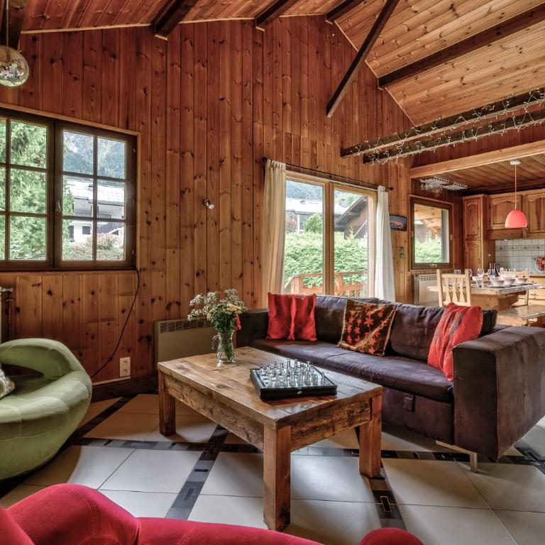 Chalet Trois Bois, Alpes Agency, Les Houches, Sleeps 8 - Chalet - 1