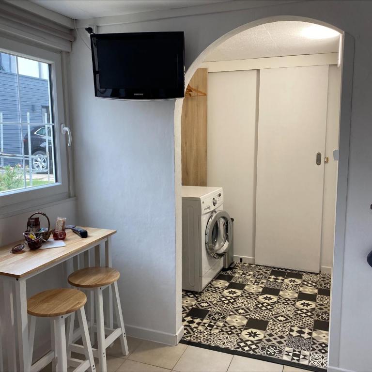 Petite maison, quartier calme. - Maison 1 Chambre - 8