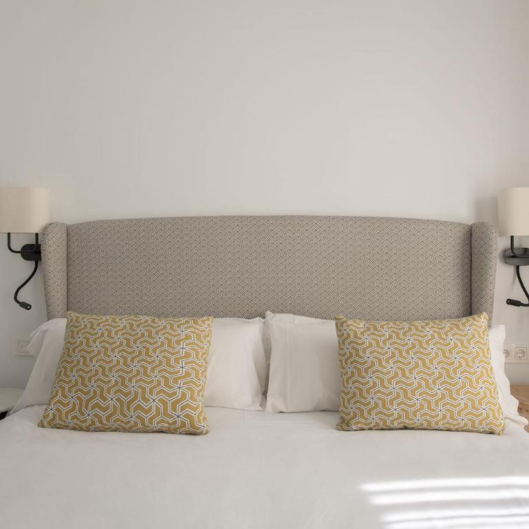 Coliseum Boutique Apartments - Apartment with Balcony - 17