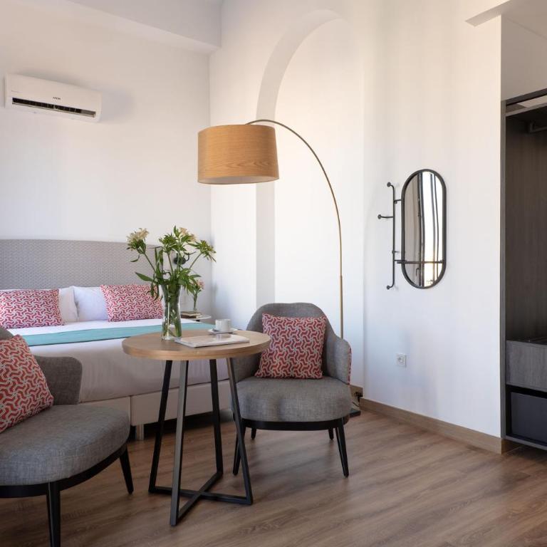 Coliseum Boutique Apartments - Deluxe Apartment - 14