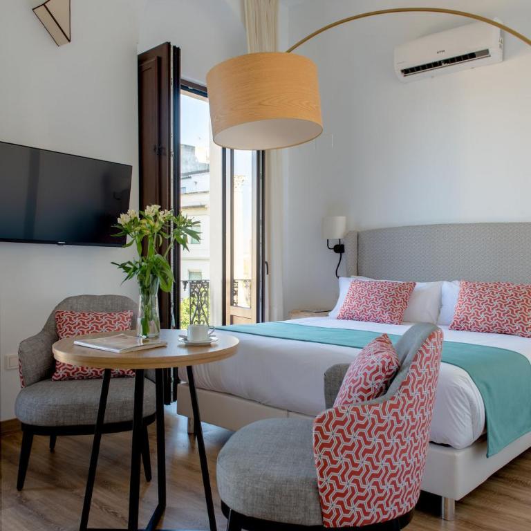 Coliseum Boutique Apartments - Deluxe Apartment - 20