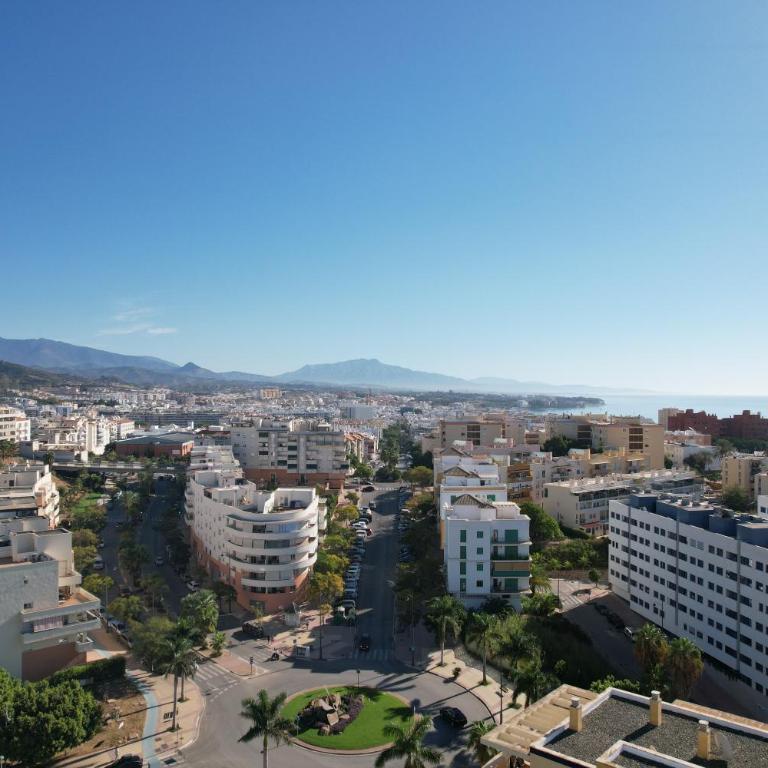 Escape to Estepona - Two-Bedroom Apartment - 31