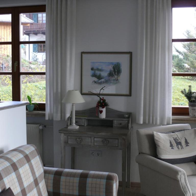 Alpenvilla Berchtesgaden Hotel Garni - Superior Suite - 4