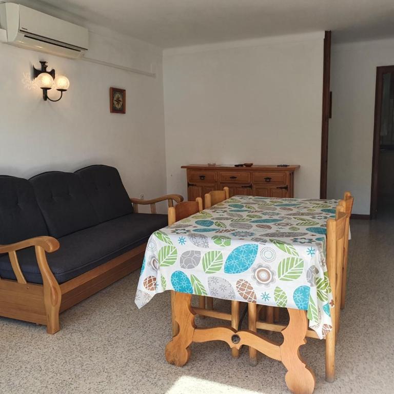 Payet Apartments - Two-Bedroom Apartment (4-6 Adults) - 4