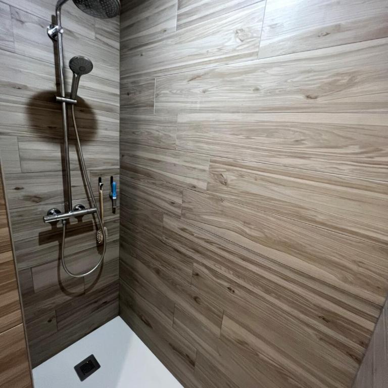 Belle chambre cosy, proche centre-ville et gare - Chambre Double Deluxe - 9