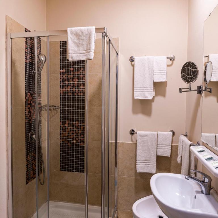 Hotel Antica Dogana - Comfort Triple Room - 8