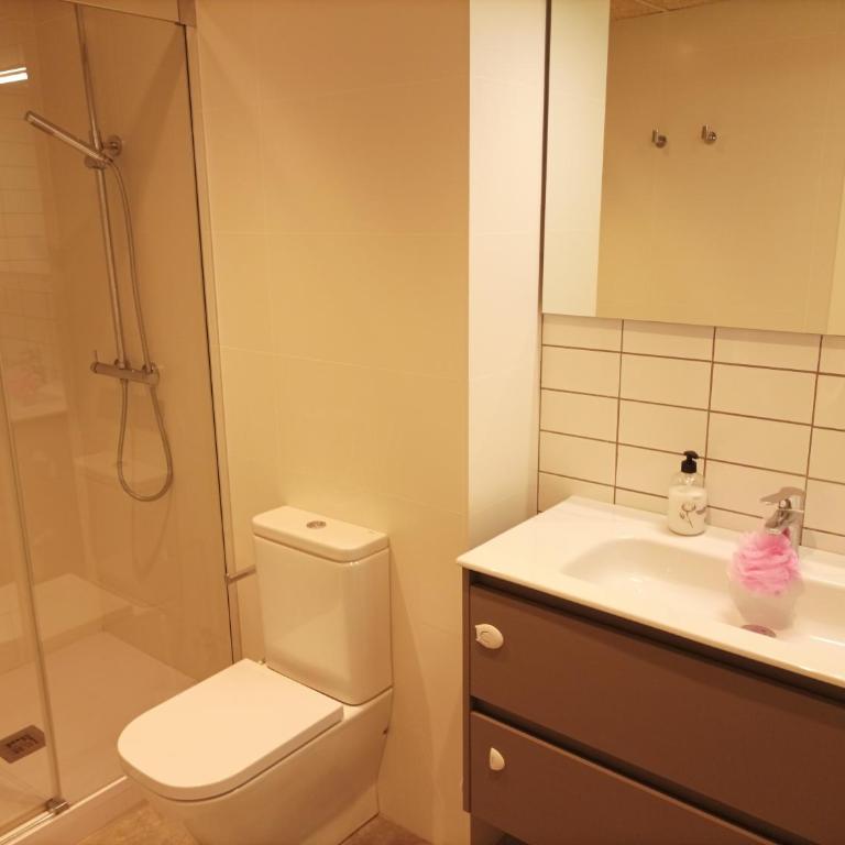 Casa Bayer - Two-Bedroom House - 10
