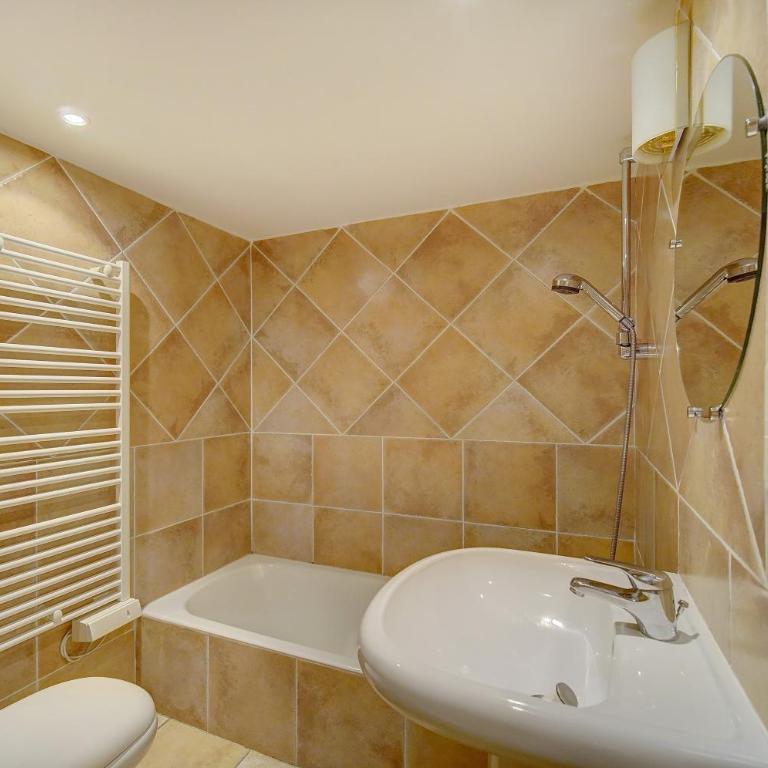 Townhouse in the heart of the suquet - 4 bedrooms - Maison de Vacances - 8