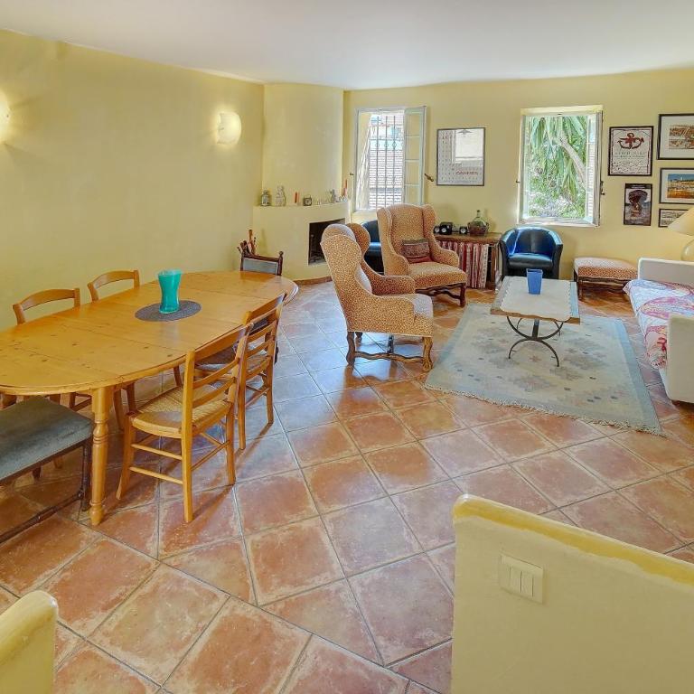 Townhouse in the heart of the suquet - 4 bedrooms - Maison de Vacances - 6
