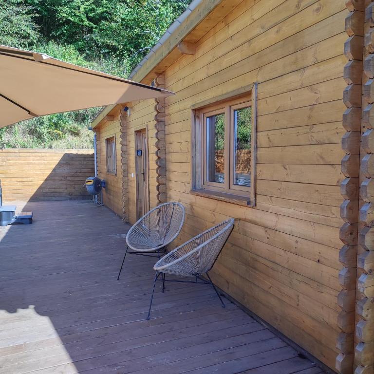 Le Chalet jacuzzi et Détente 4 Étoiles - Chalet 2 Chambres - 55