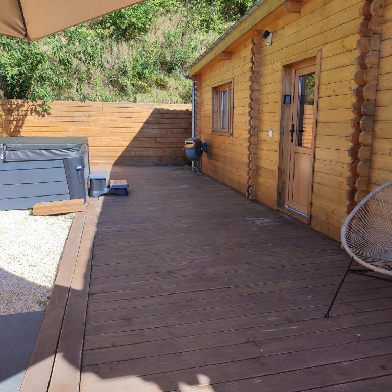 Le Chalet jacuzzi et Détente 4 Étoiles - Chalet 2 Chambres - 57