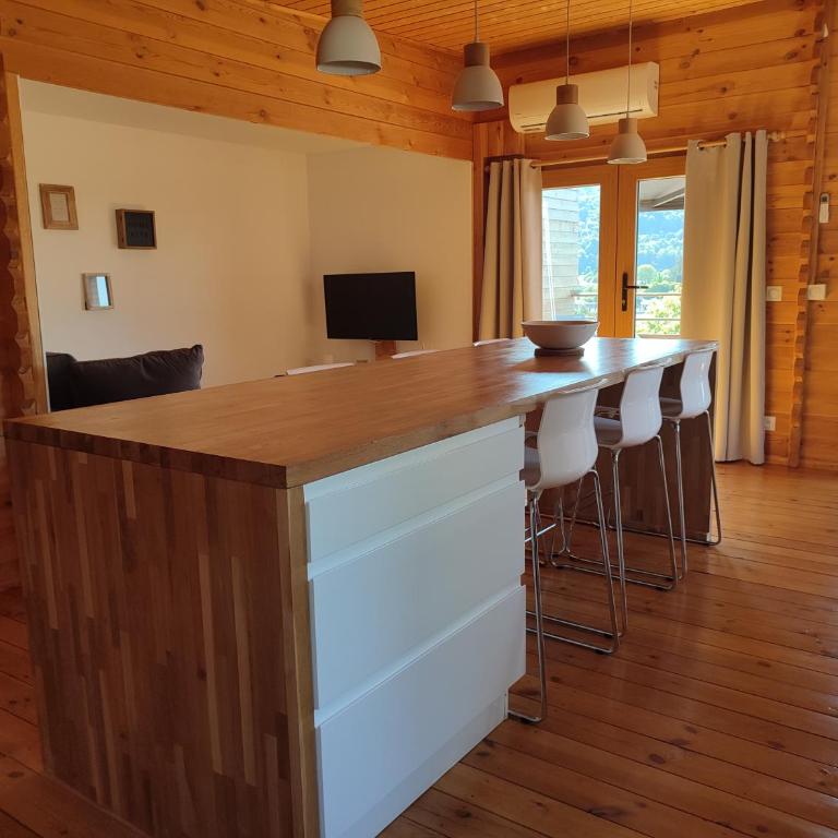 Le Chalet jacuzzi et Détente 4 Étoiles - Chalet 2 Chambres - 65