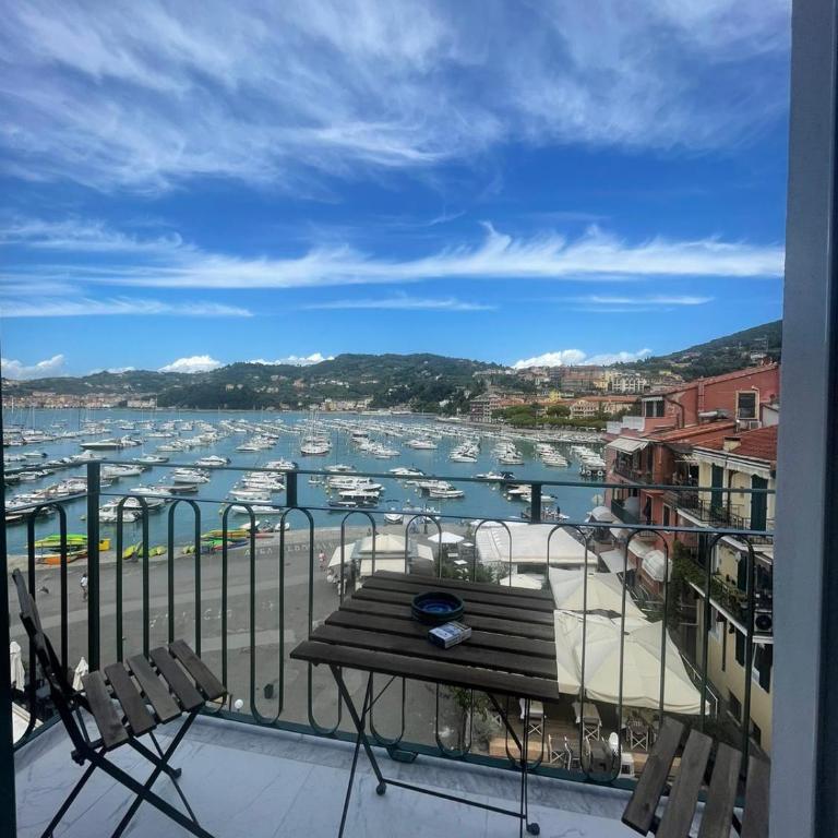 Suite Ventidue - Fronte Mare - Appartamento con 1 Camera da Letto e Balcone - 15