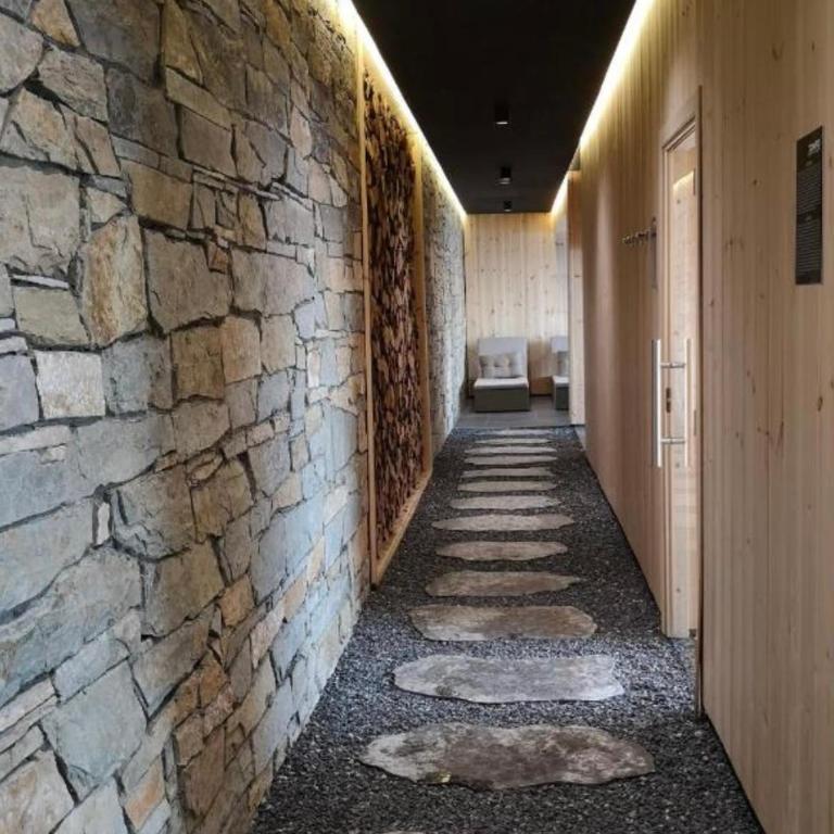 Apart Hotel & spa Zoned II, Kopaonik, apartman Lukač - special benifit Children up to 17 of age accompanied by two adutls staj for free! FREE PARKING! - Deluxe King Studio - 24