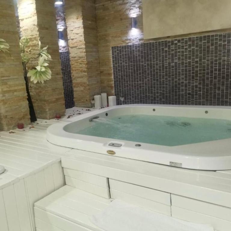 Apart Hotel & spa Zoned II, Kopaonik, apartman Lukač - special benifit Children up to 17 of age accompanied by two adutls staj for free! FREE PARKING! - Deluxe King Studio - 29