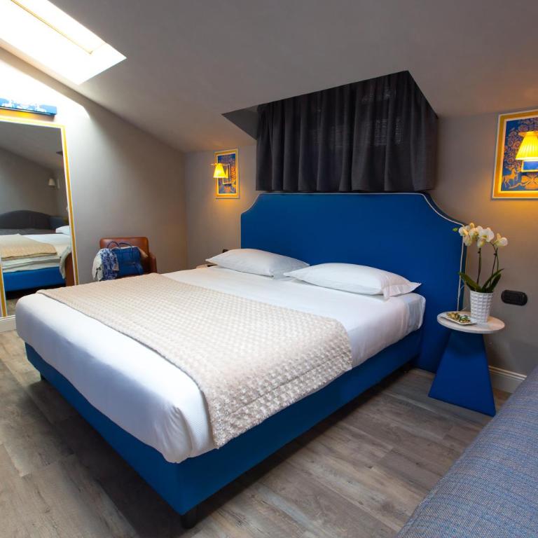 Hotel Al Campanile - Luxury Suites & Apartments - Camera Tripla Classic - 1