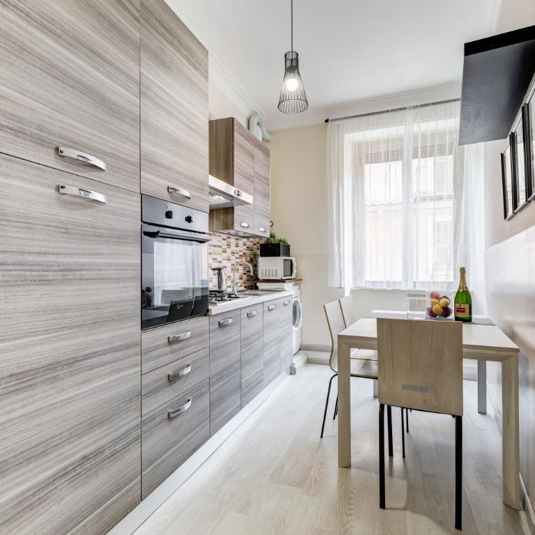 BDC - Prestige 3Bdr 3Bath in Monti District - Appartamento con 3 Camere da Letto - 71