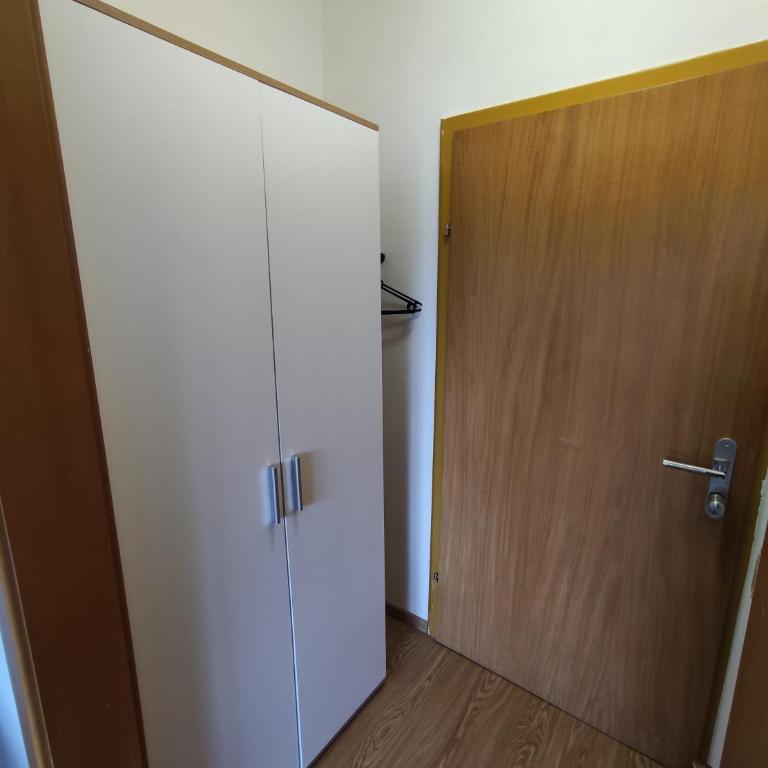 Pension zum Mühlrad - Standard Doppelzimmer mit Balkon und Seeblick - 3