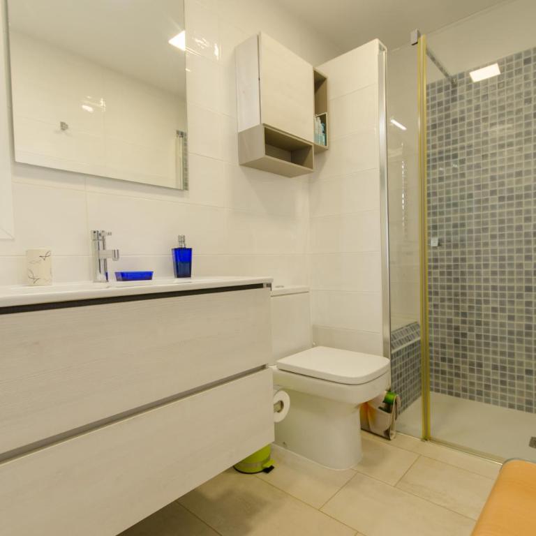 Holiday apartment with direct sea promenade access - Apartamento de 2 dormitorios - 15