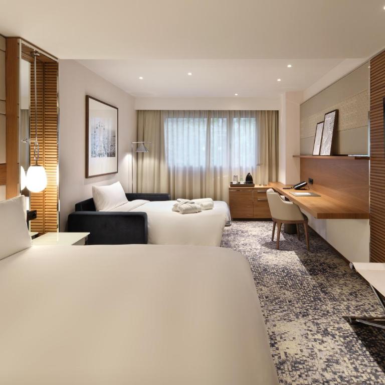 InterContinental Barcelona by IHG - Habitación Clásica con cama extragrande y sofá cama - 4