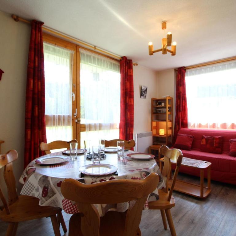 Appartement cosy 4 pers avec balcon et WIFI au pied des pistes - FR-1-508-123 - Apartment (4 Adults) - 3
