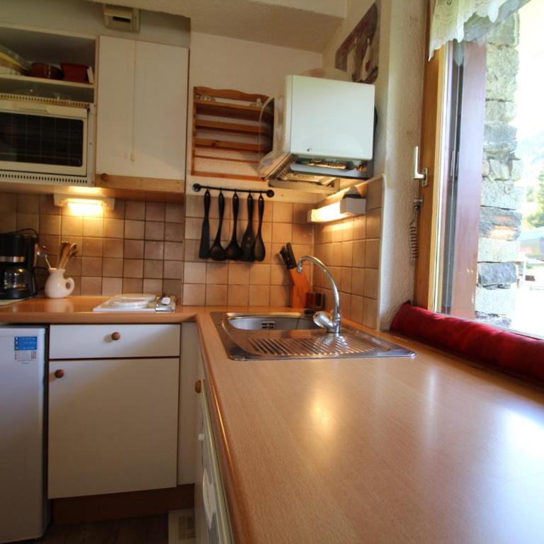 Appartement cosy 4 pers avec balcon et WIFI au pied des pistes - FR-1-508-123 - Apartment (4 Adults) - 4