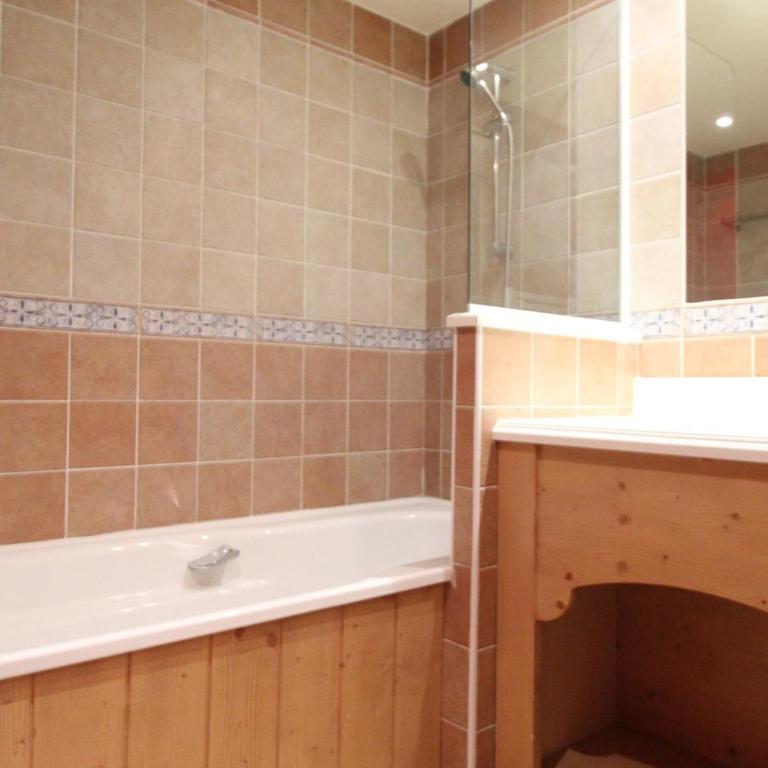 Appartement pour 4 personnes avec piscine, pied des pistes à Val Cenis - FR-1-508-132 - Appartement (4 Adultes) - 4