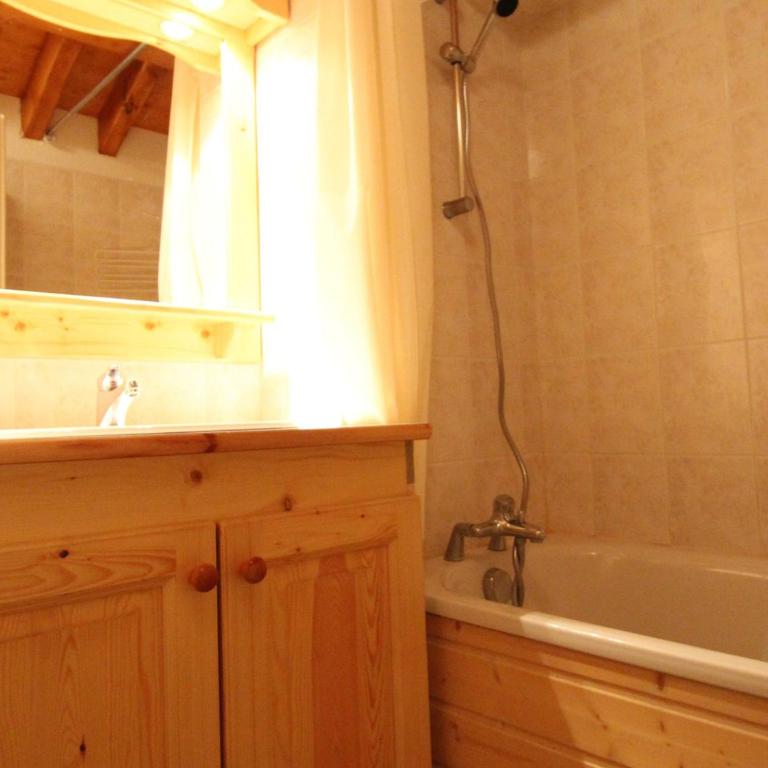 Appartement 6 pers à Lanslevillard-Val Cenis, proche pistes et commerces - FR-1-508-64 - Appartement (6 Adultes) - 9