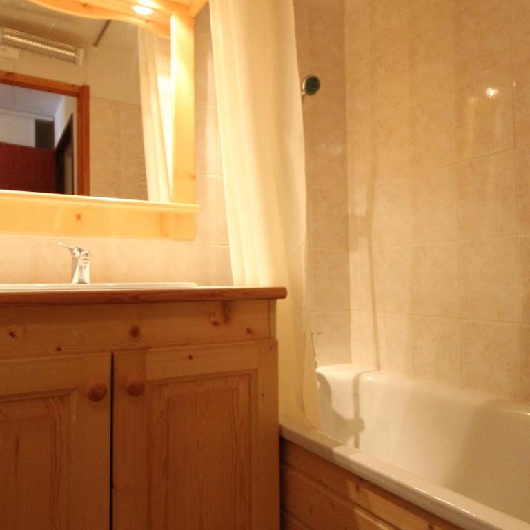 Appartement cosy 6 pers, centre village, proche pistes, parking, WiFi - FR-1-508-107 - Apartment (6 Adults) - 3