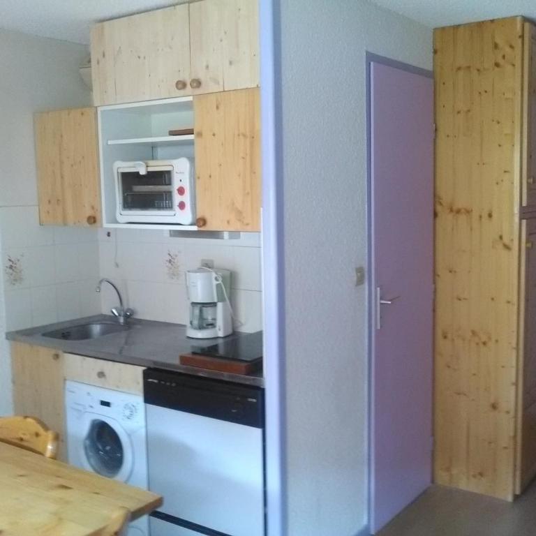 Appartement pour 4 personnes avec balcon exposé sud au pied des pistes à Val Cenis Lanslevillard - FR-1-508-172 - Studio - 2