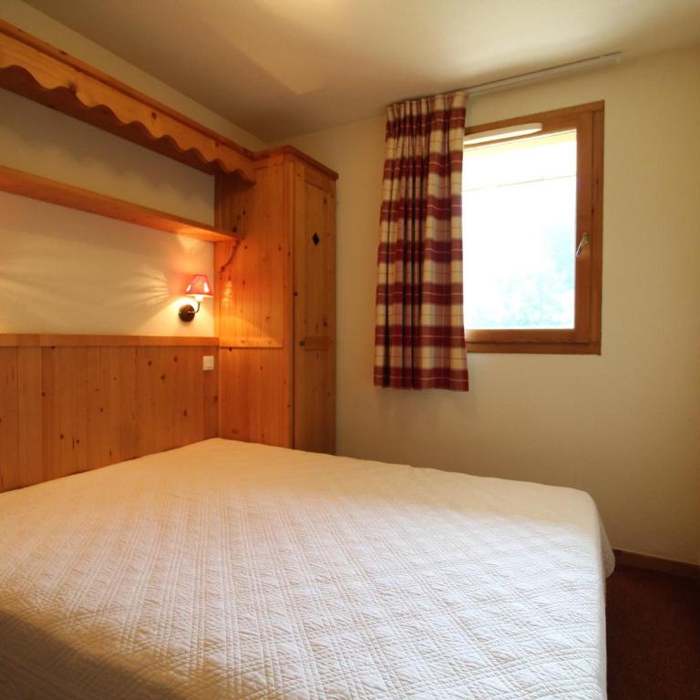 Appartement cosy 4 pers. au pied des pistes avec piscine et parking - FR-1-508-143 - Appartement (4 Adultes) - 4