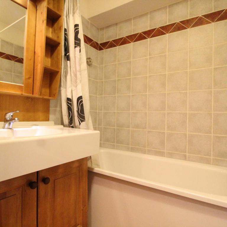 Appartement 6 pers avec WIFI proche des pistes - FR-1-508-214 - Appartement (6 Adultes) - 6