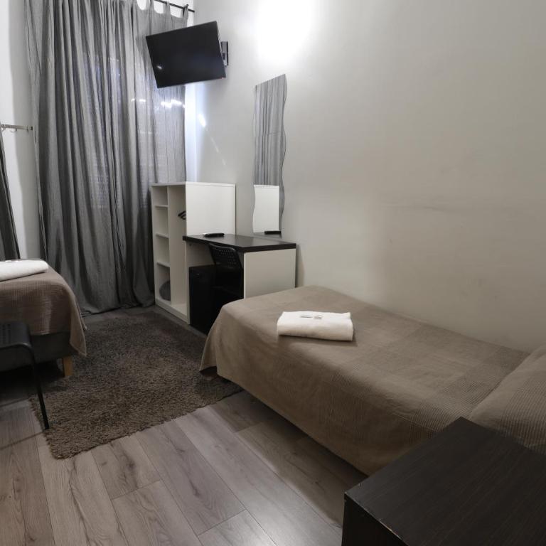Guest House Minas - Twin Room with Private Bathroom - 7