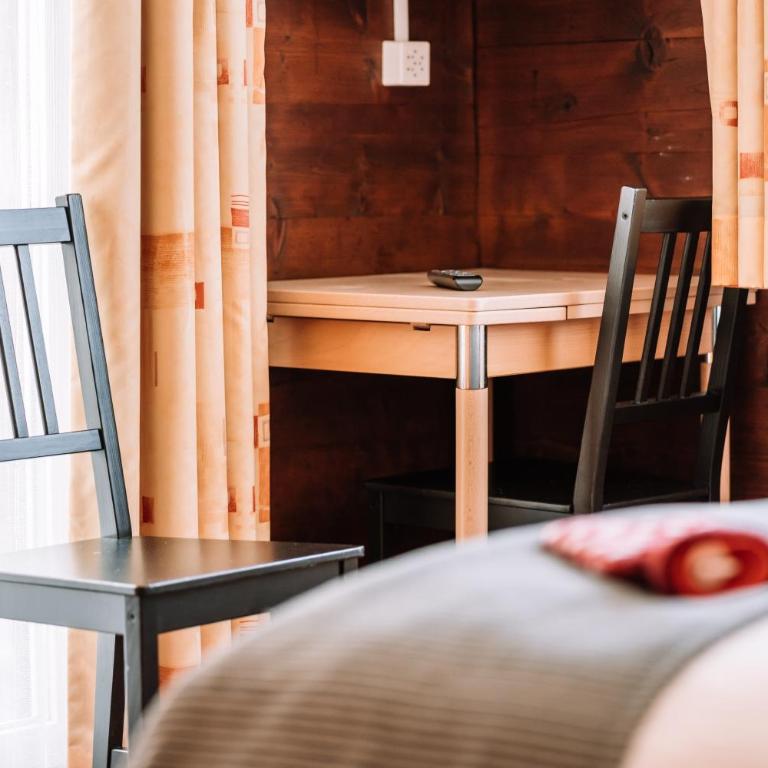 Hotel Les Amis - Doppelzimmer - Südseite - 5