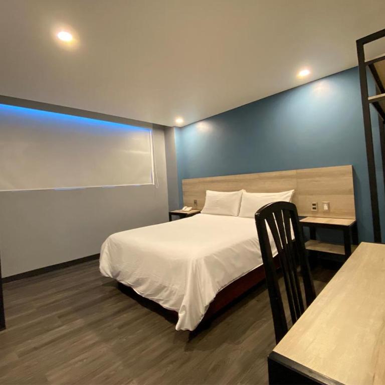 Hotel Estrella de Oriente - Habitación Doble Económica - 11