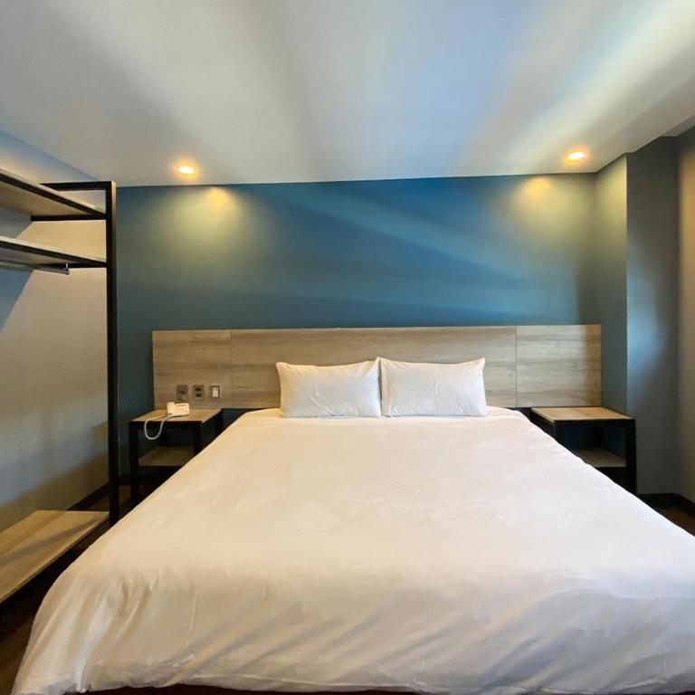 Hotel Estrella de Oriente - Habitación Doble Estándar - 6