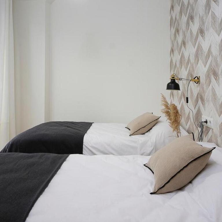 - Apartamento con terraza - QH San Juan de Dios - One-Bedroom Apartment - 11