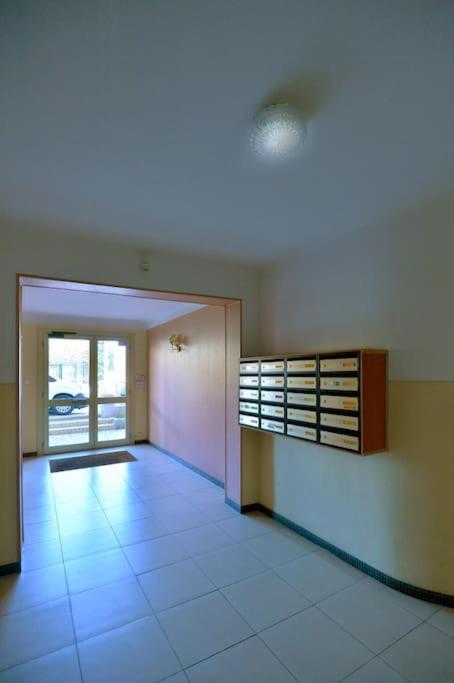 Beau 2P, très équipé, localisation parfaite/AC - Appartement 1 Chambre - 16