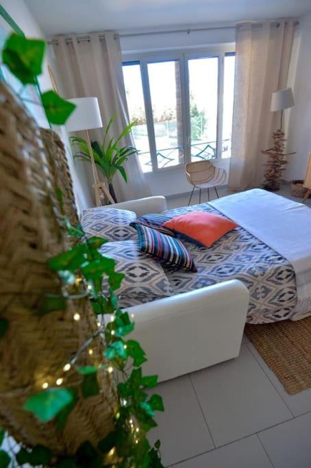 Beau 2P, très équipé, localisation parfaite/AC - Appartement 1 Chambre - 25