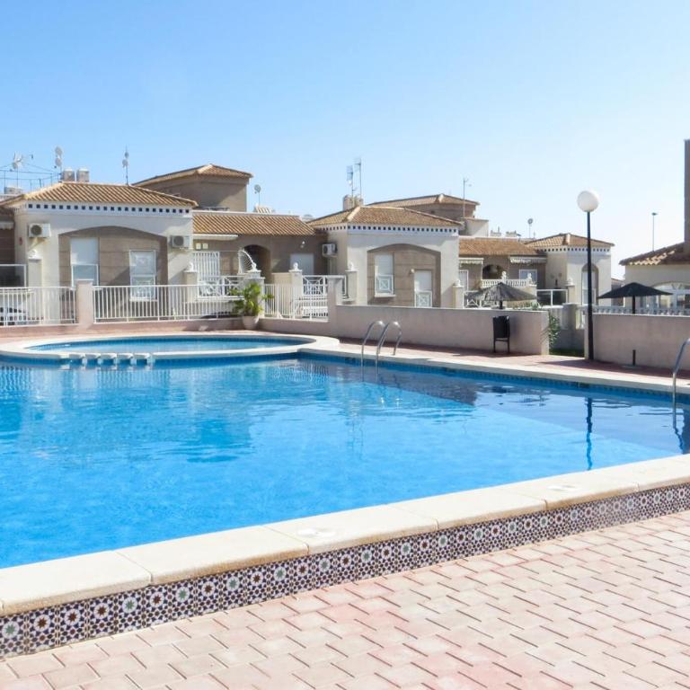 Beach Front Home In Torrevieja - Casa de vacaciones de 2 dormitorios - 10