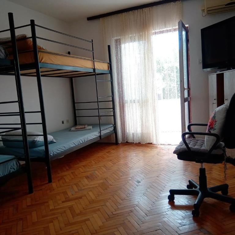 Hostel Olea - Single Bed in Dormitory Room - 19