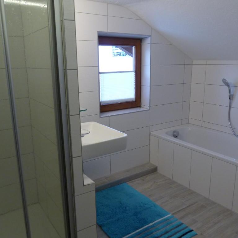 Haus Wechner - Apartment mit 2 Schlafzimmern und Balkon - 28