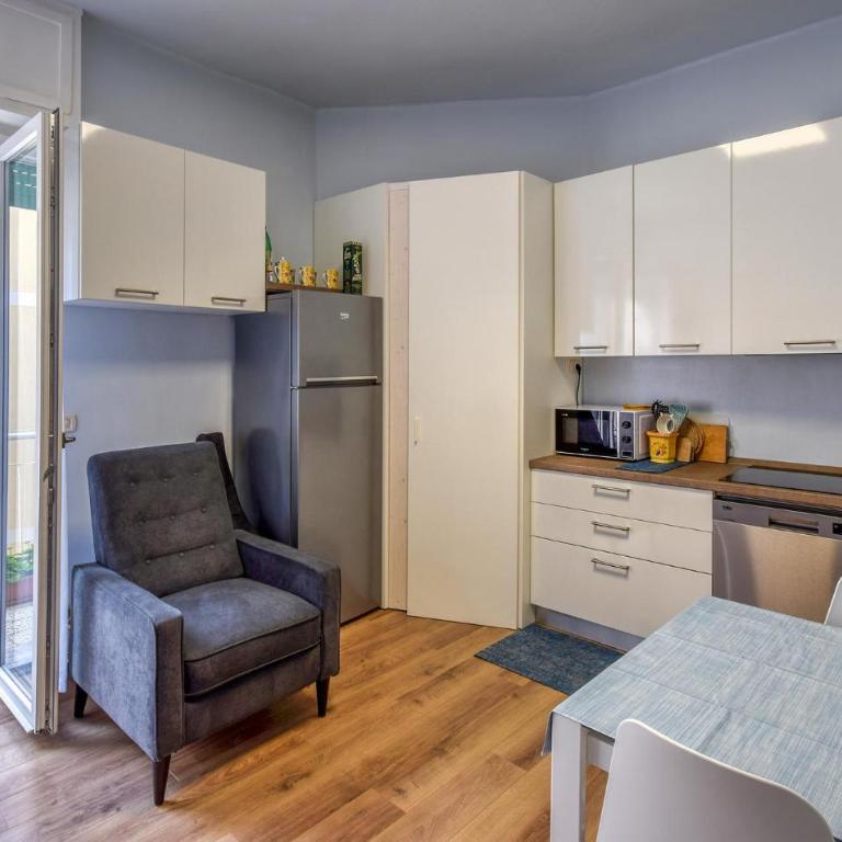 2 Bedroom Nice Apartment In Rapallo - Appartamento con 2 Camere da Letto - 8